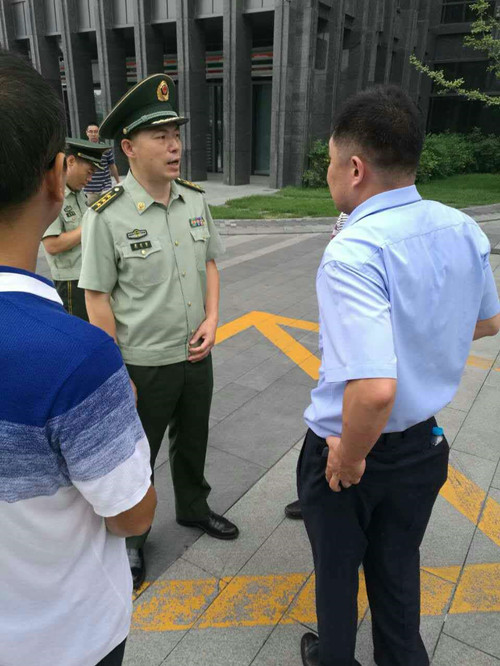 亮马桥物业管理部迎接高层建筑消防联合检查