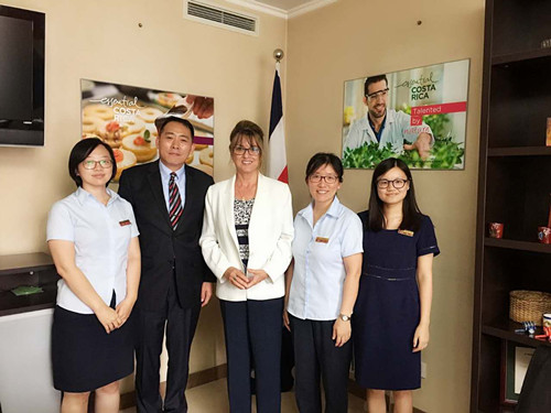 开轩面场圃，把酒话桑麻 ——建外物业部拜访新任大使