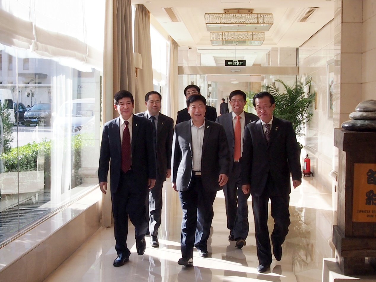 【2014.11.05】Mr. Yuan Weimin Inspected the Preparatory Work of St.Regis Beiji